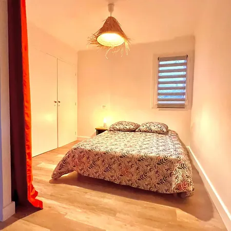 Superbe Bord De Contigu A La Marine De Davia *